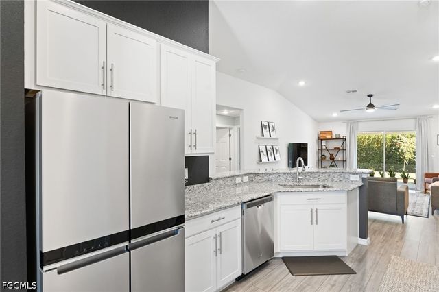 1900 NW 21st TER, Cape Coral, FL 33993