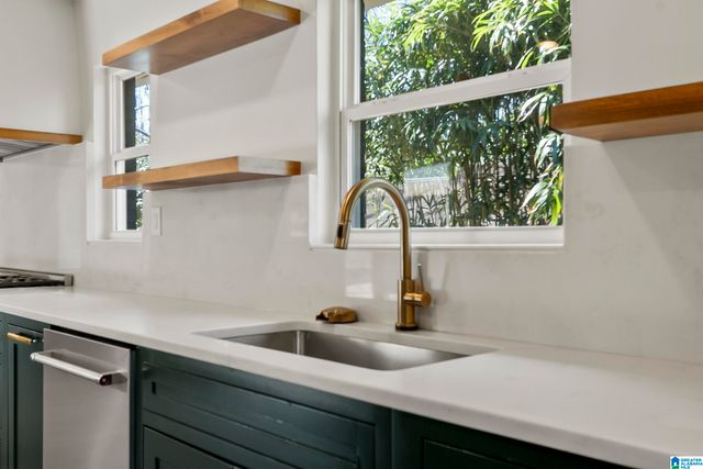 5413 CRESTWOOD BOULEVARD, Birmingham, AL 35212