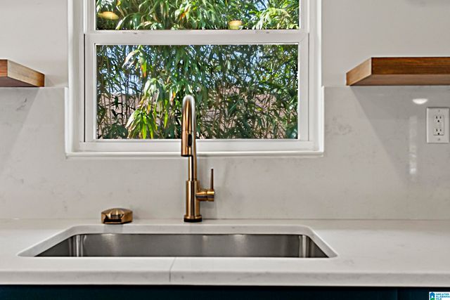 5413 CRESTWOOD BOULEVARD, Birmingham, AL 35212