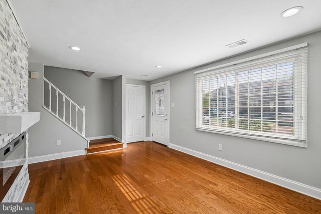 8333 BROCKHAM DR, Alexandria, VA 22309