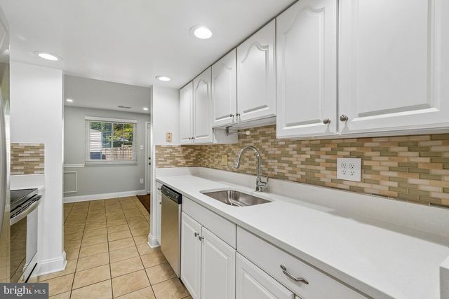 8333 BROCKHAM DR, Alexandria, VA 22309
