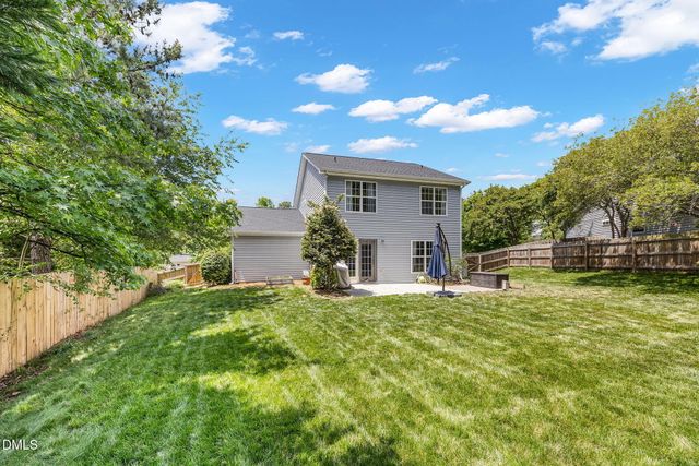 469 Texanna Way, Holly Springs, NC 27540
