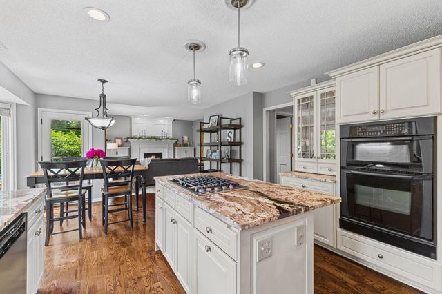 8048 Ranchview Lane N, Maple Grove, MN 55311