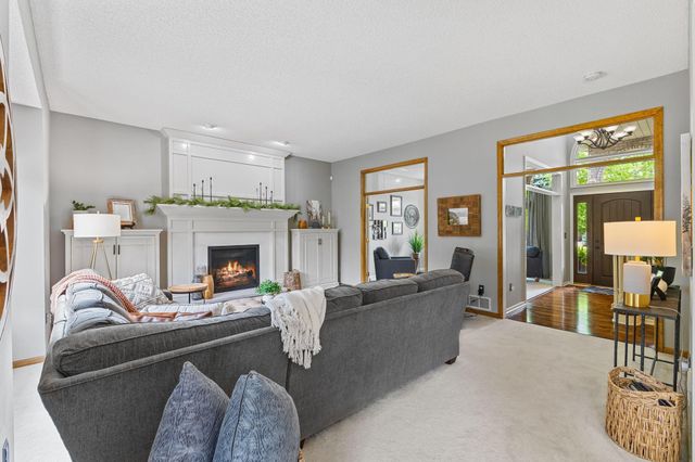 8048 Ranchview Lane N, Maple Grove, MN 55311
