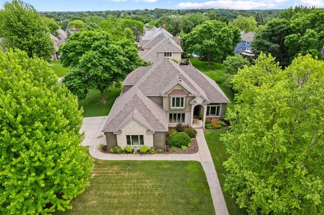 8048 Ranchview Lane N, Maple Grove, MN 55311