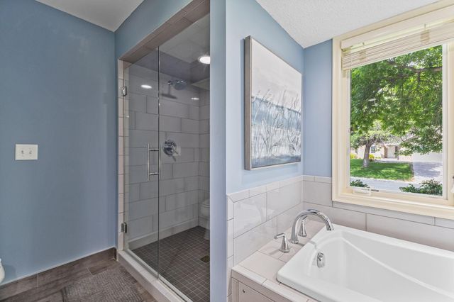8048 Ranchview Lane N, Maple Grove, MN 55311