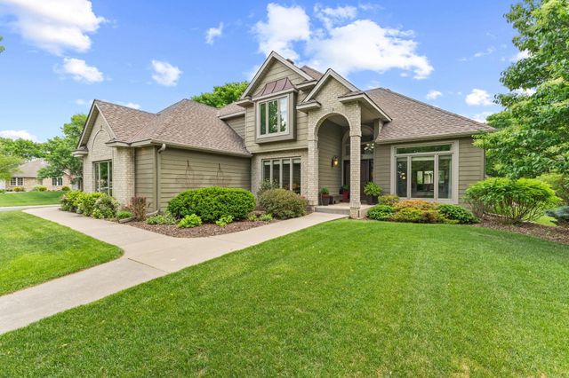 8048 Ranchview Lane N, Maple Grove, MN 55311