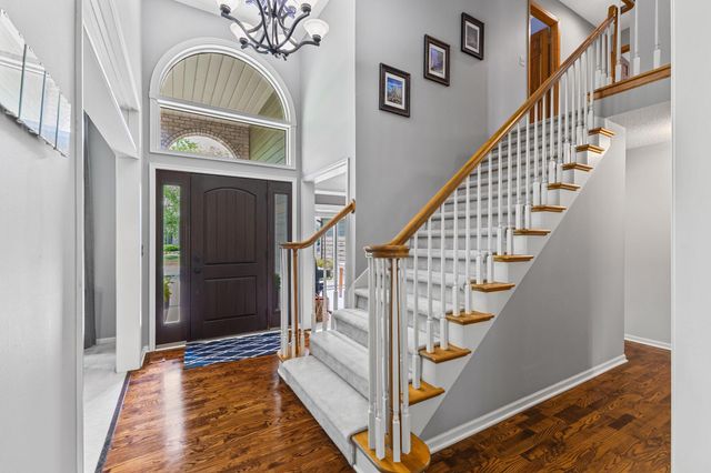 8048 Ranchview Lane N, Maple Grove, MN 55311