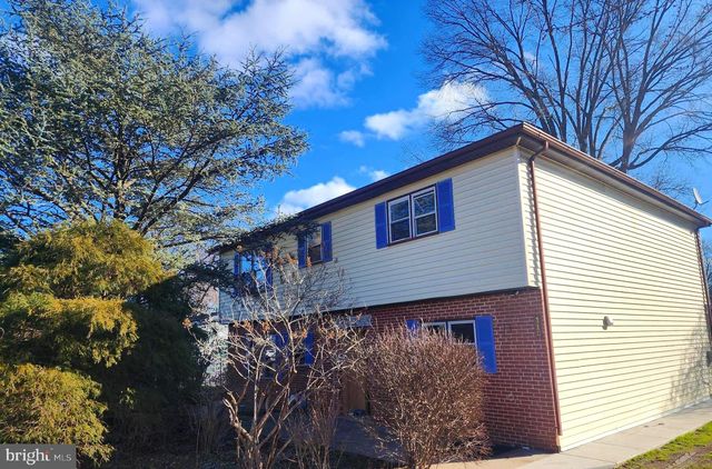 110 COLONIAL, Norristown, PA 19403