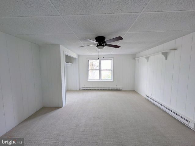 110 COLONIAL, Norristown, PA 19403