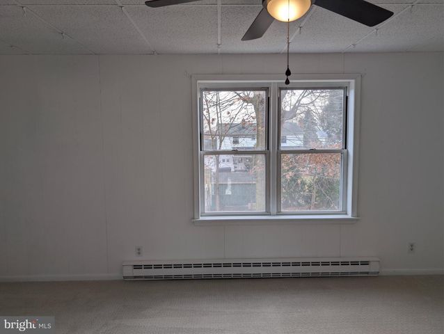 110 COLONIAL, Norristown, PA 19403