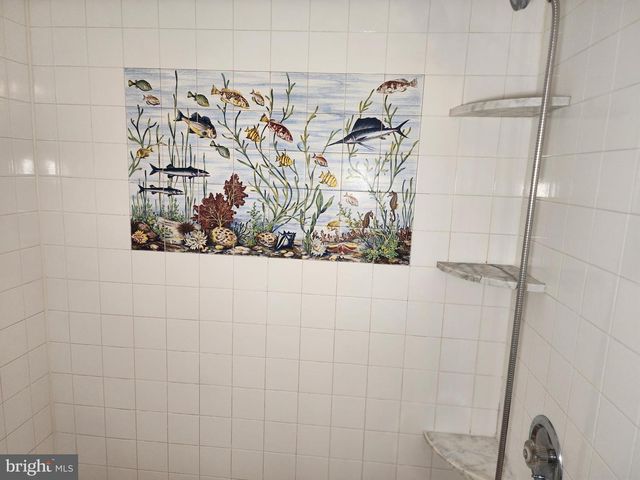 110 COLONIAL, Norristown, PA 19403