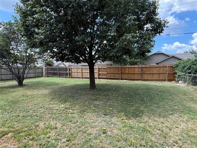 804 N Atlanta Street, Owasso, OK 74055