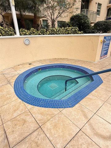 610 Clematis St 825, West Palm Beach, FL 33401