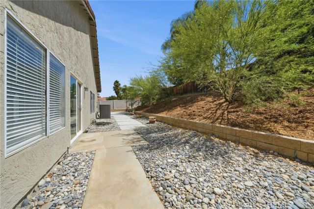 35592 Frederick Street, Wildomar, CA 92595