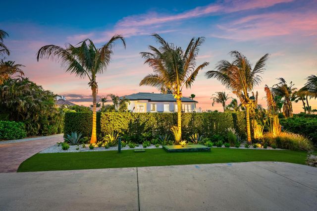 17296 SE Conch Bar Avenue, Tequesta, FL 33469