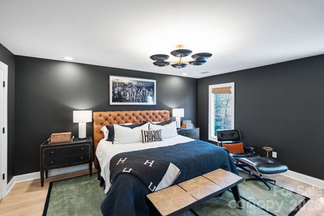 3431 Royal Crest Drive, Charlotte, NC 28210