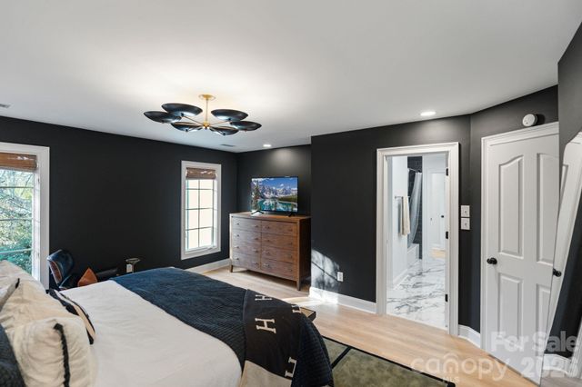 3431 Royal Crest Drive, Charlotte, NC 28210