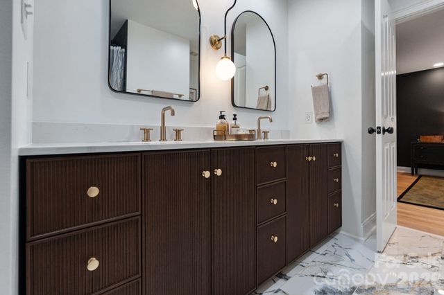 3431 Royal Crest Drive, Charlotte, NC 28210