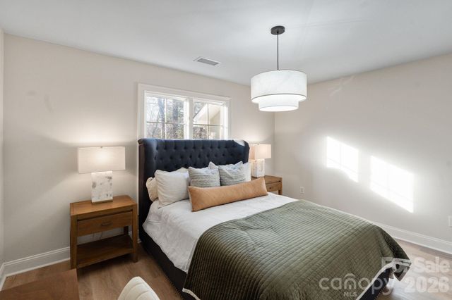 3431 Royal Crest Drive, Charlotte, NC 28210