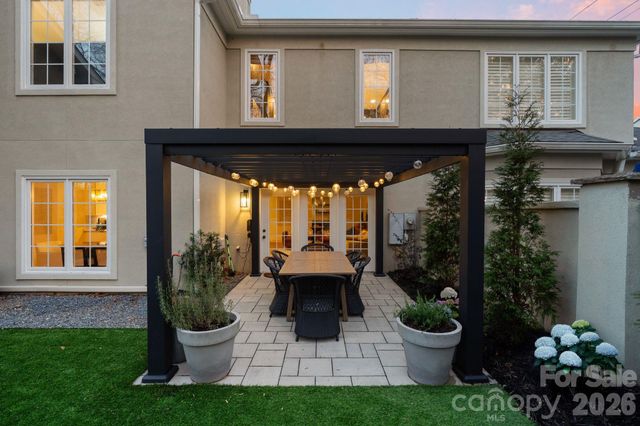 3431 Royal Crest Drive, Charlotte, NC 28210