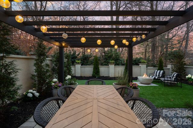 3431 Royal Crest Drive, Charlotte, NC 28210