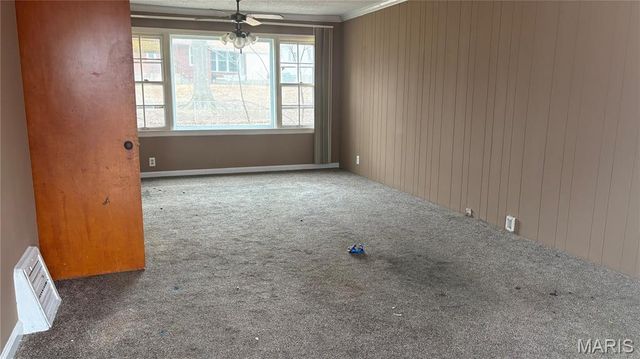 10506 Hoyt Drive, Riverview, MO 63137