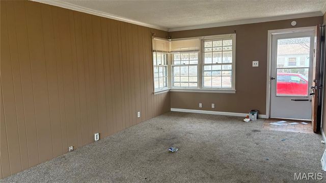 10506 Hoyt Drive, Riverview, MO 63137