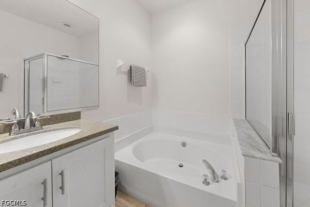 23039 Lone Oak DR, Estero, FL 33928