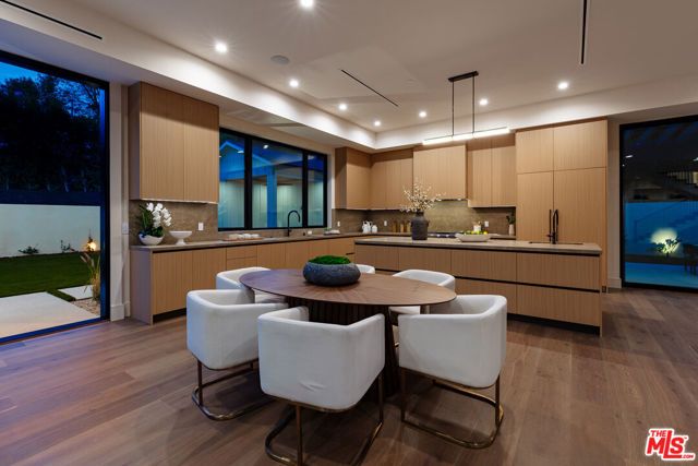 18100 Karen Drive, Tarzana (los Angeles), CA 91356