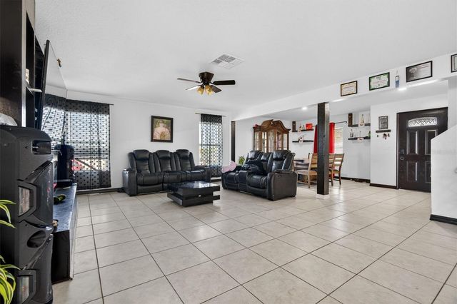 2133 FICUS STREET, Mascotte, FL 34753
