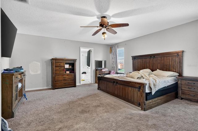 2133 FICUS STREET, Mascotte, FL 34753