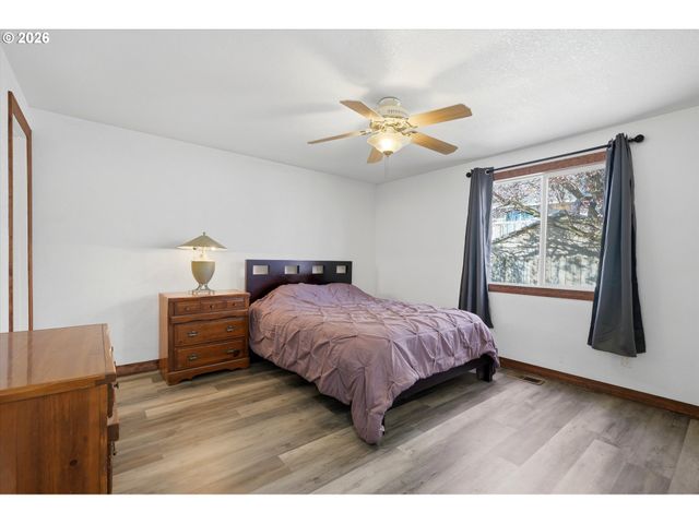 1255 Sw 217TH Ave, Beaverton, OR 97003