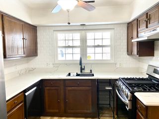 915 Edgebrook Dr 915, Boylston, MA 01505