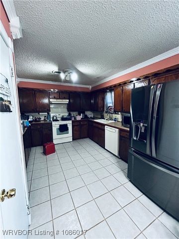 105 Morris Street, Pocola, OK 74902