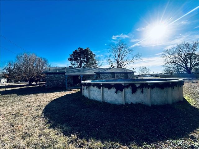 105 Morris Street, Pocola, OK 74902