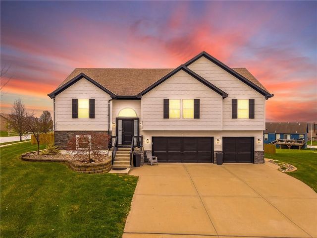 8911 NE 117th Terrace, Kansas City, MO 64157