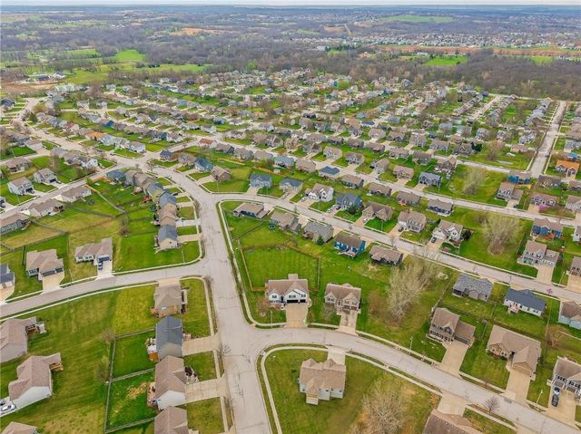 8911 NE 117th Terrace, Kansas City, MO 64157