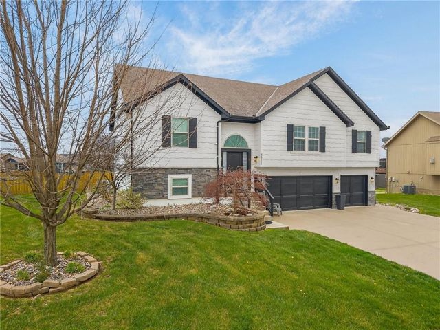 8911 NE 117th Terrace, Kansas City, MO 64157