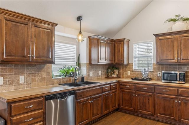 8911 NE 117th Terrace, Kansas City, MO 64157