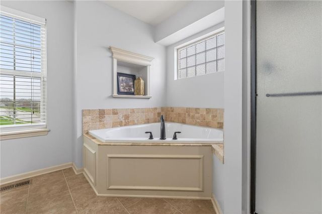 8911 NE 117th Terrace, Kansas City, MO 64157