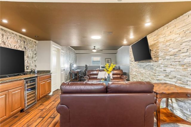 8911 NE 117th Terrace, Kansas City, MO 64157