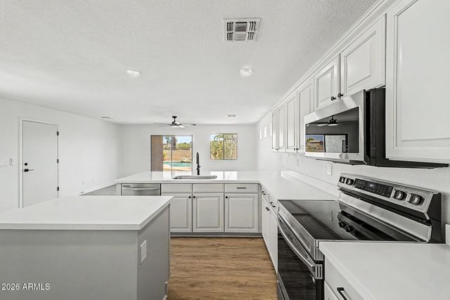 17514 W BOCA RATON Road, Surprise, AZ 85388