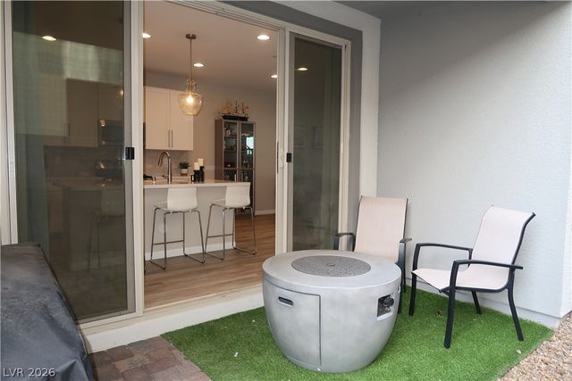 572 Pear Lake Street, Las Vegas, NV 89138