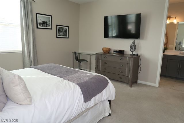 572 Pear Lake Street, Las Vegas, NV 89138