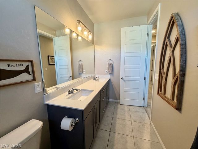 572 Pear Lake Street, Las Vegas, NV 89138