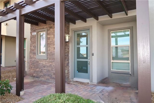 572 Pear Lake Street, Las Vegas, NV 89138