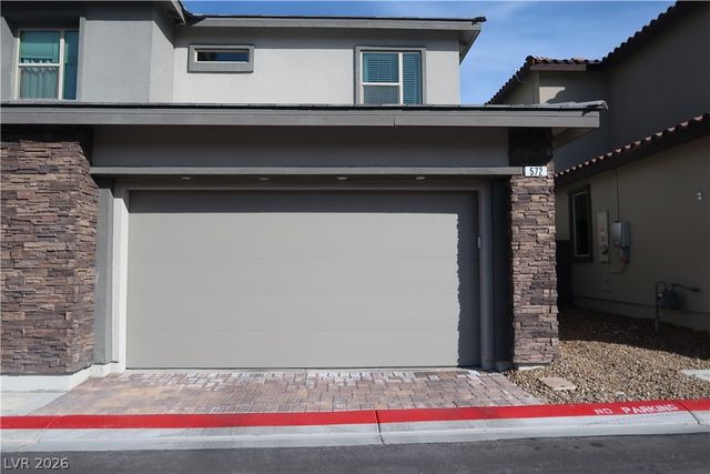 572 Pear Lake Street, Las Vegas, NV 89138