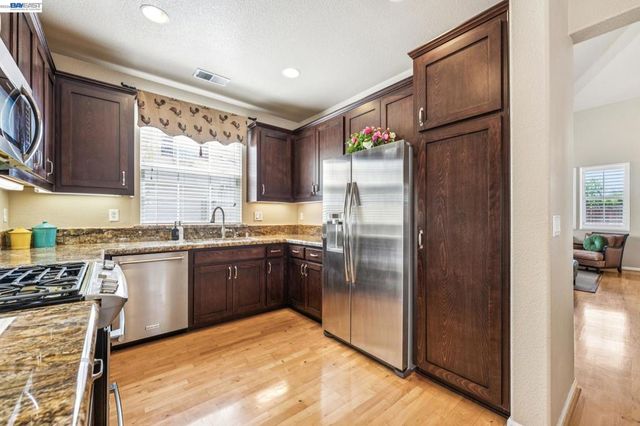 3158 Persimmon Cir, Pleasanton, CA 94588