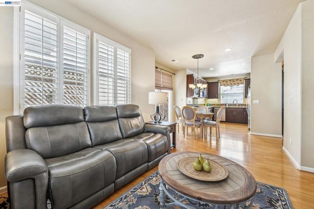 3158 Persimmon Cir, Pleasanton, CA 94588